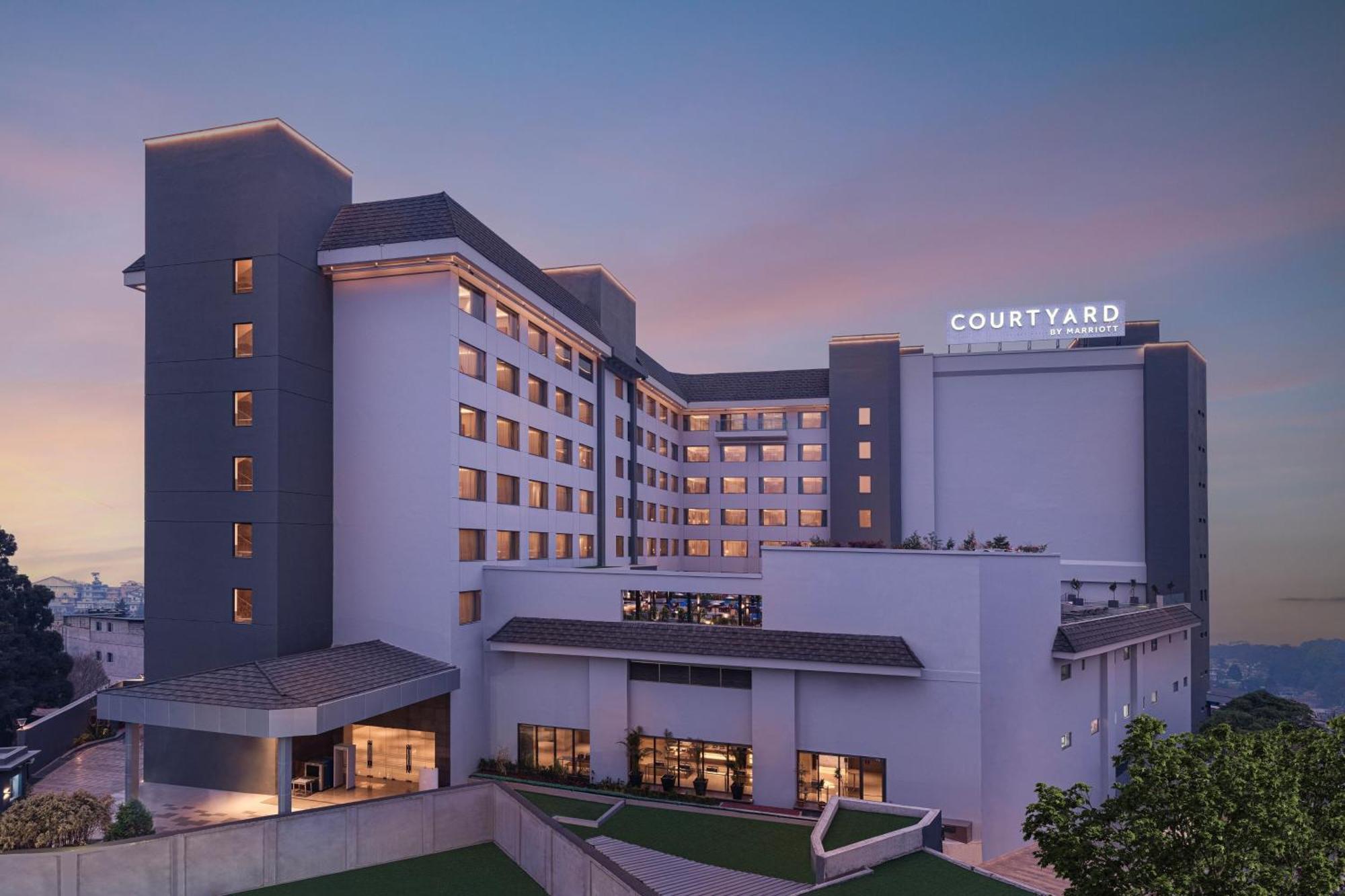 Courtyard By Marriott Shillong Hotel Ngoại thất bức ảnh