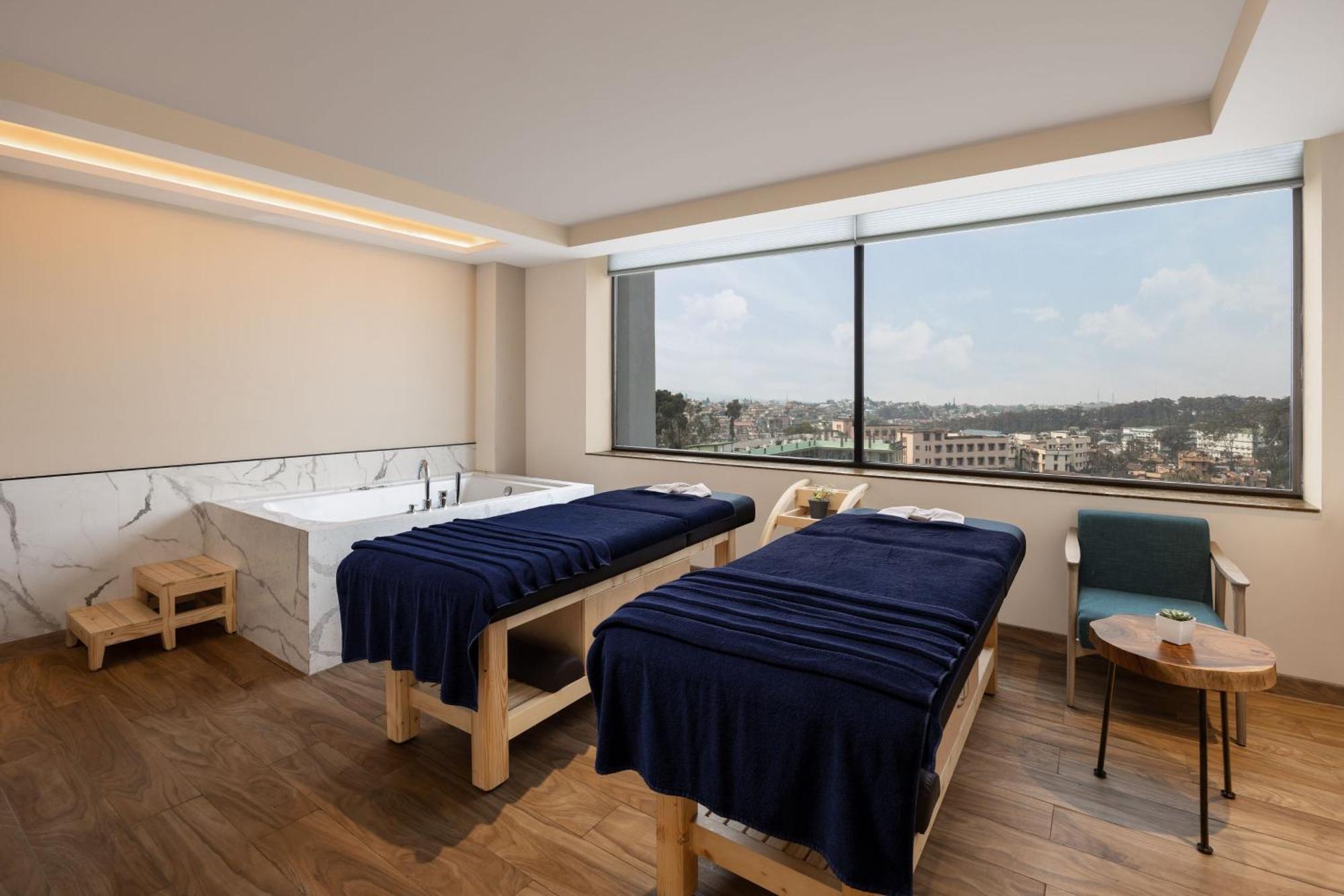 Courtyard By Marriott Shillong Hotel Ngoại thất bức ảnh