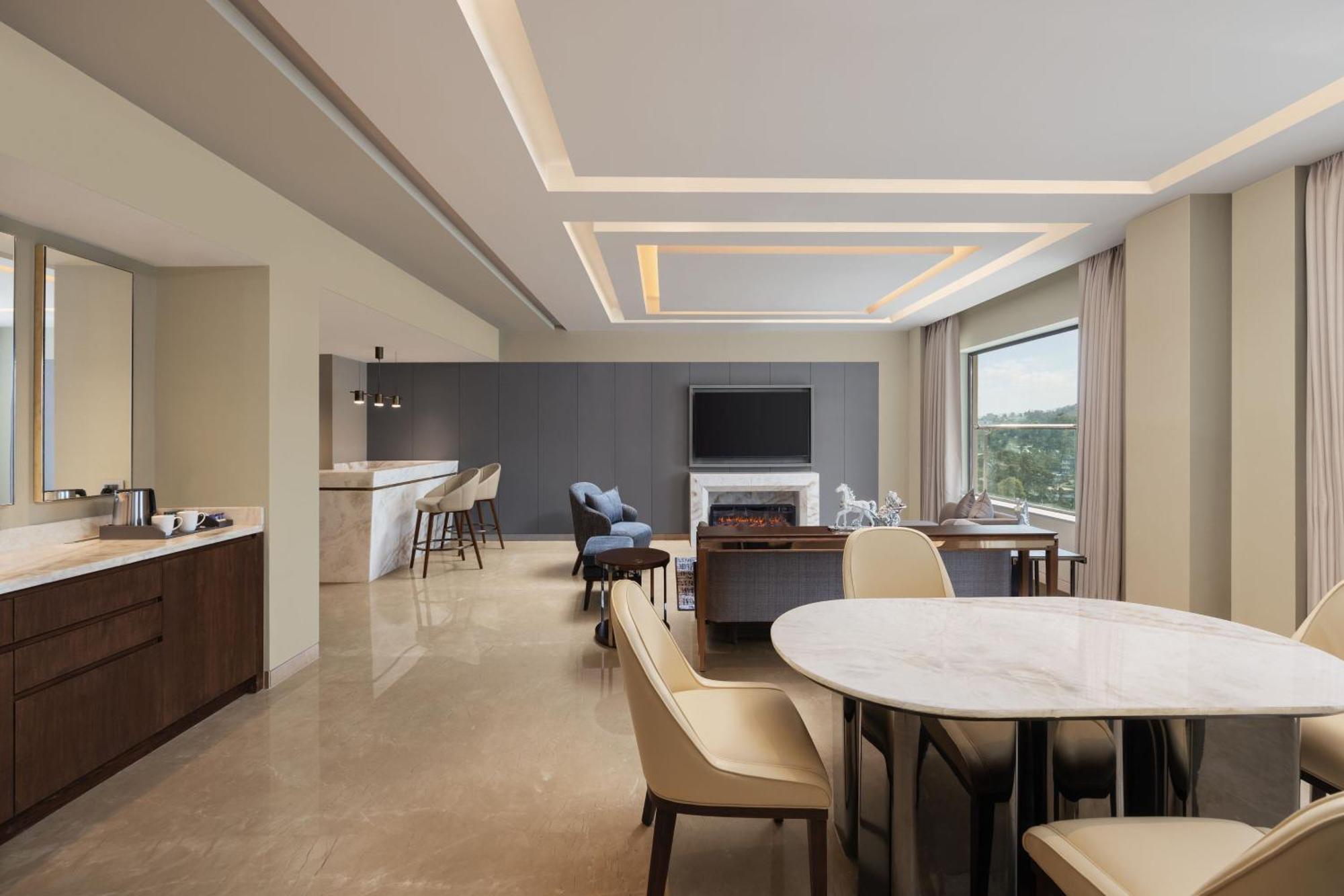 Courtyard By Marriott Shillong Hotel Ngoại thất bức ảnh