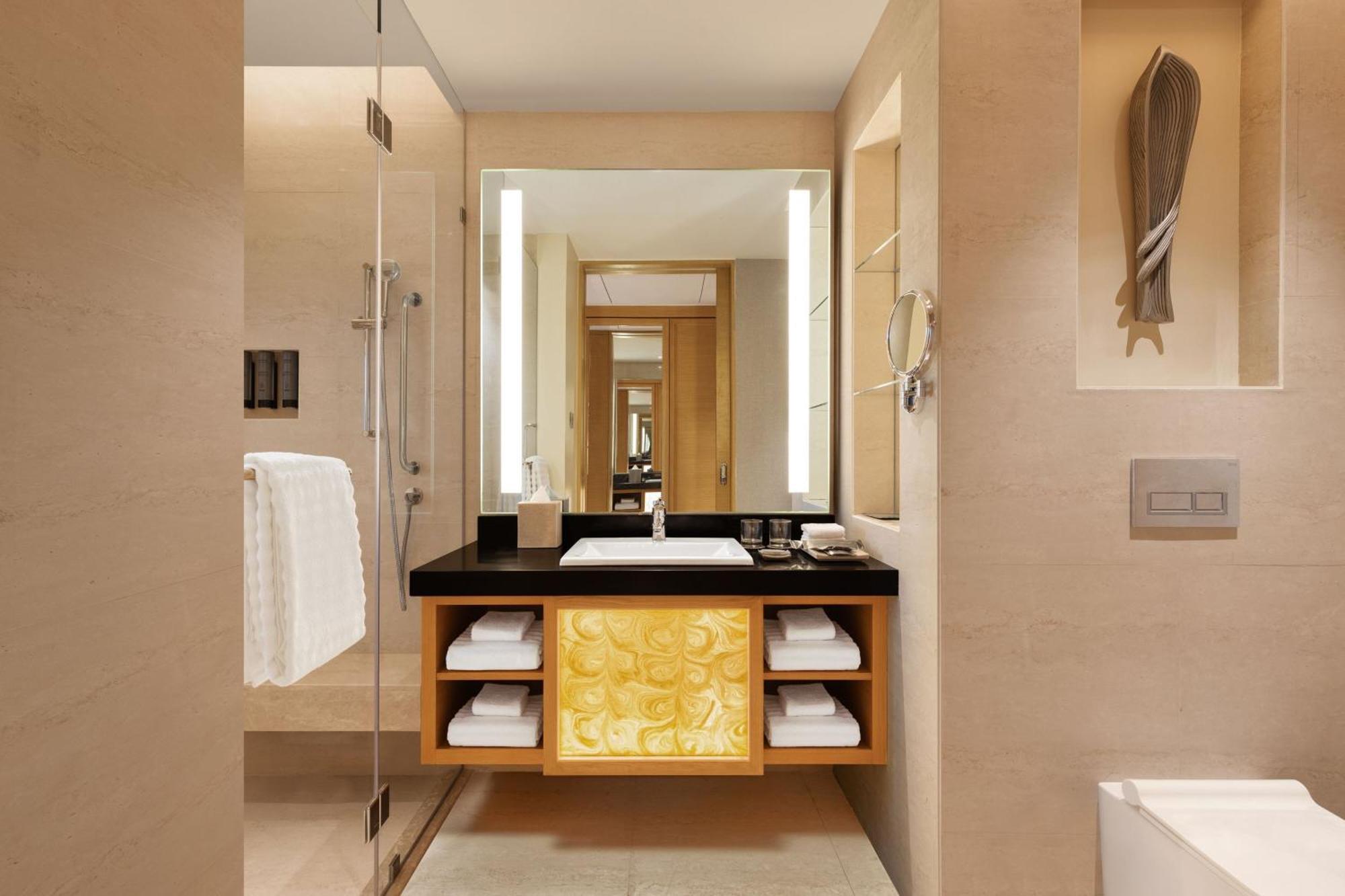 Courtyard By Marriott Shillong Hotel Ngoại thất bức ảnh